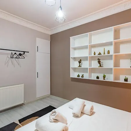 Apartmán 1 Min City's Mall - Nisantasi - French Balcony *